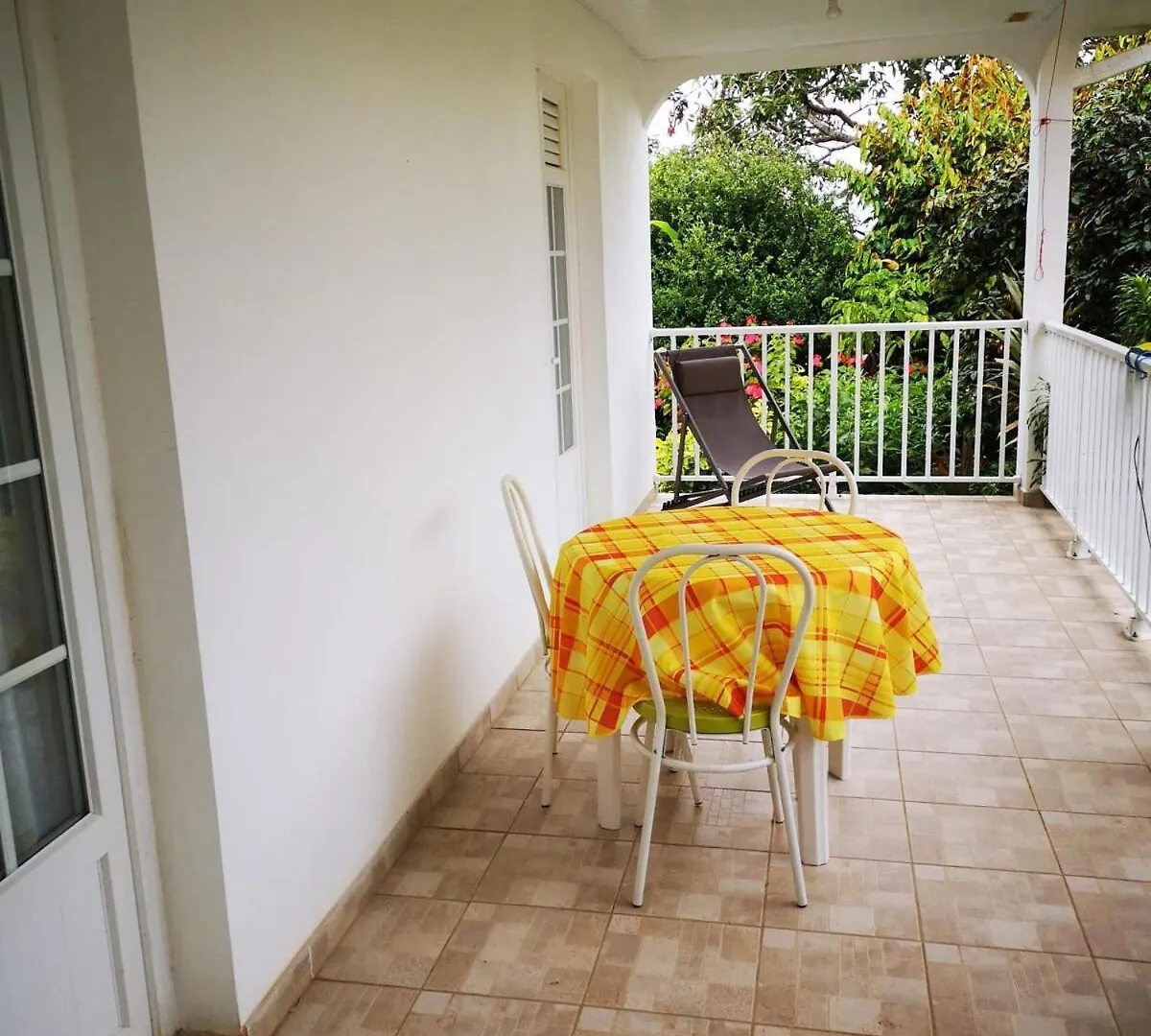 Apartmán La Petite Golondrina - Appartement T2 Chaleureux Dans Un Cadre Paisible Verdoyant Ducos